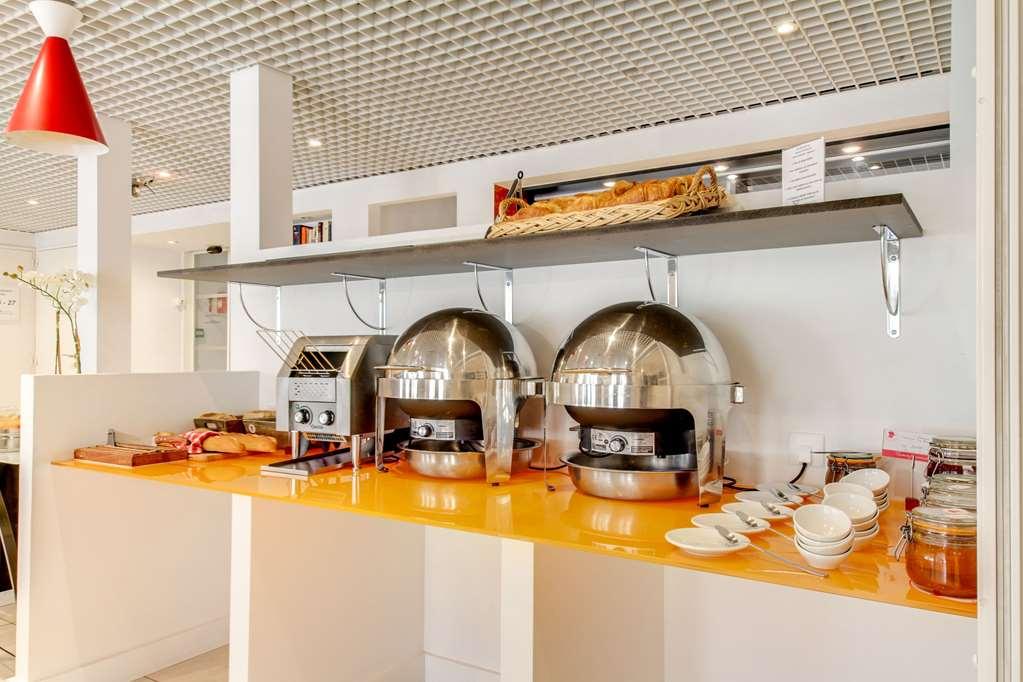 Brit Hotel Porte D'Espagne Перпинян Ресторант снимка