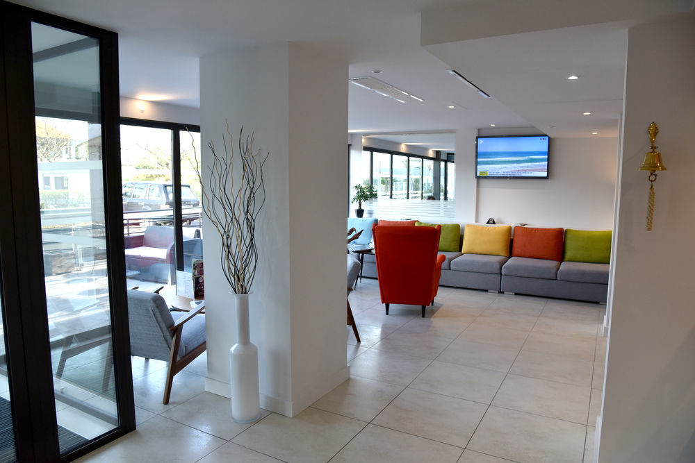 Brit Hotel Porte D'Espagne Перпинян Екстериор снимка